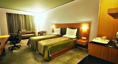Srinivas Saffron Hotel image 12