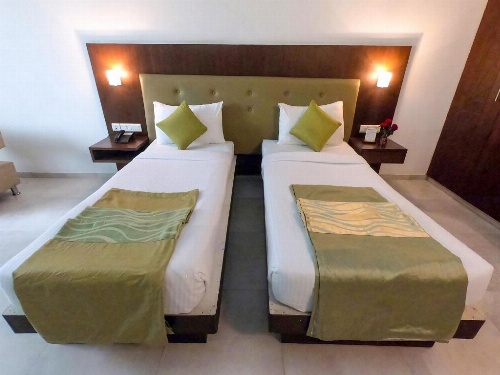 Srinivas Saffron Hotel image 16
