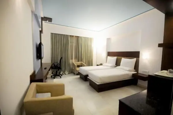 Srinivas Saffron Hotel 6